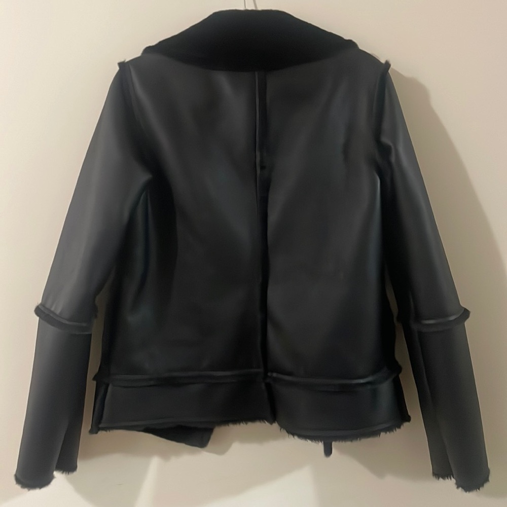 RARE Guess Reversible Faux Fur/Leather Jacket - Picture 9 of 9